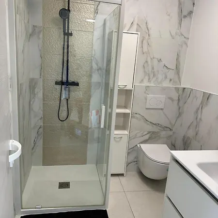 Super Apartment, Parking, Terrace, Lift, Wifi, Palm Beach, * كان