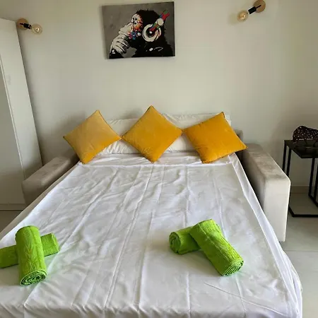 Apartment Super Apartment, Parking, Terrace, Lift, Wifi, Palm Beach,