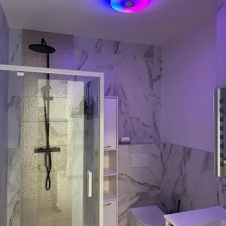 Super Apartment, Parking, Terrace, Lift, Wifi, Palm Beach, *