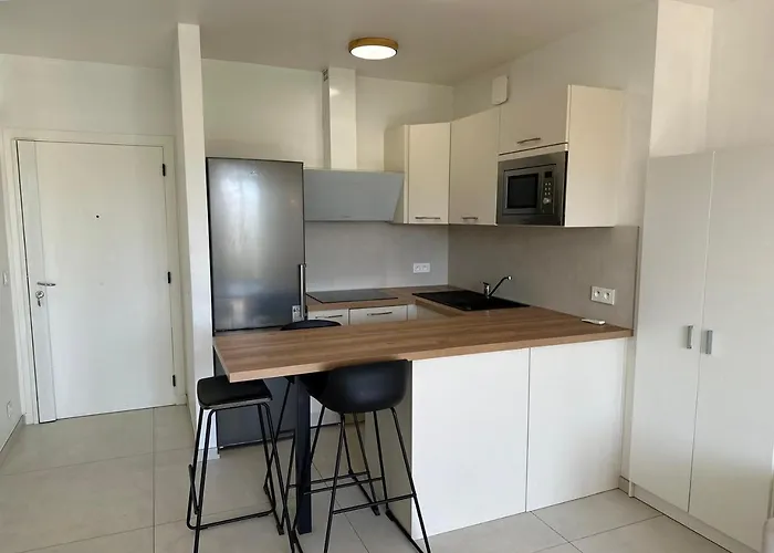 Apartment Super Apartment, Parking, Terrace, Lift, Wifi, Palm Beach,